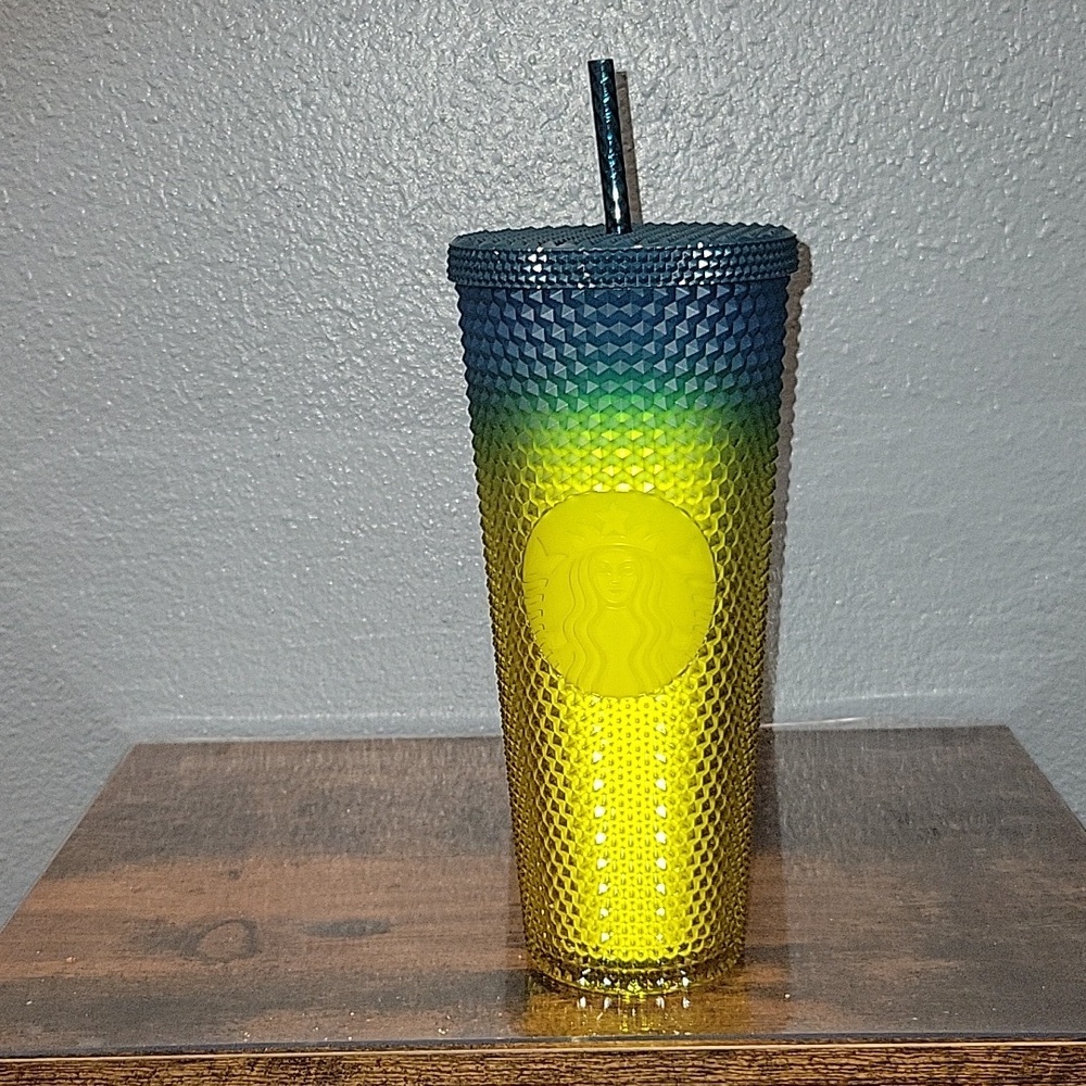 🆕️2023 Ombre Venti Starbucks cup.45